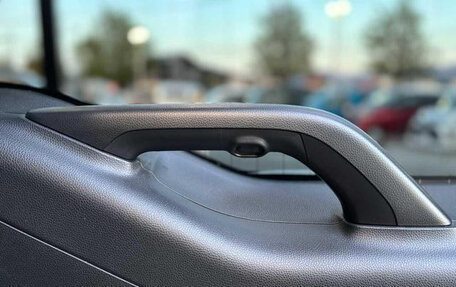 Honda Stepwgn, 2022 год, 1 950 000 рублей, 21 фотография