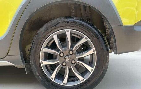 Toyota Yaris XP150 рестайлинг, 2022 год, 1 220 000 рублей, 8 фотография