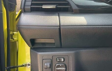 Toyota Yaris XP150 рестайлинг, 2022 год, 1 220 000 рублей, 17 фотография