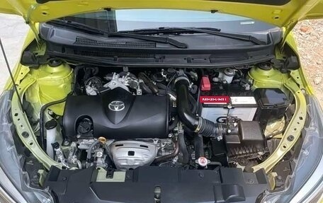 Toyota Yaris XP150 рестайлинг, 2022 год, 1 220 000 рублей, 11 фотография