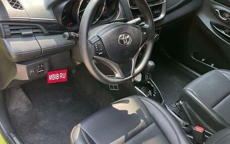 Toyota Yaris XP150 рестайлинг, 2022 год, 1 220 000 рублей, 21 фотография