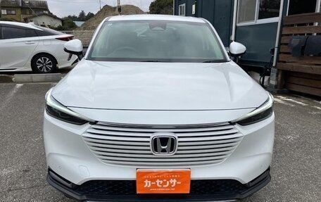 Honda Vezel, 2024 год, 1 950 000 рублей, 2 фотография