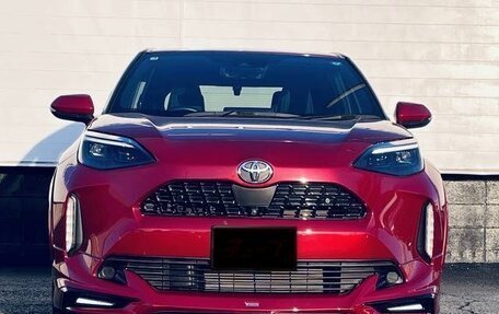 Toyota Yaris Cross, 2023 год, 1 573 000 рублей, 2 фотография