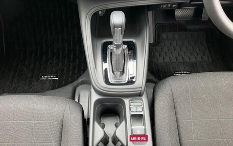 Honda Vezel, 2024 год, 1 950 000 рублей, 16 фотография