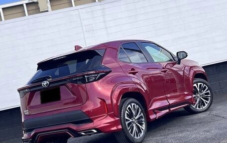 Toyota Yaris Cross, 2023 год, 1 573 000 рублей, 5 фотография