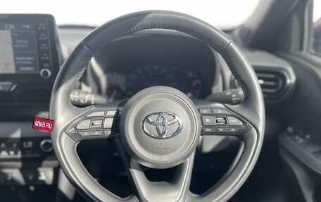 Toyota Yaris Cross, 2023 год, 1 573 000 рублей, 8 фотография