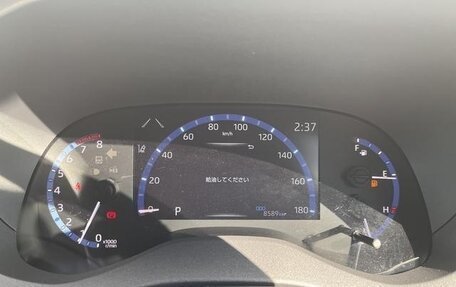 Toyota Yaris Cross, 2023 год, 1 573 000 рублей, 9 фотография