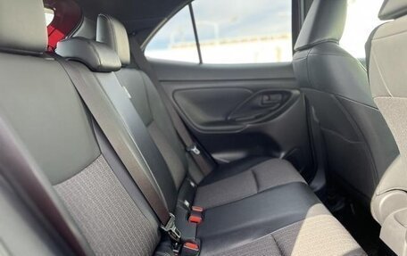 Toyota Yaris Cross, 2023 год, 1 573 000 рублей, 10 фотография