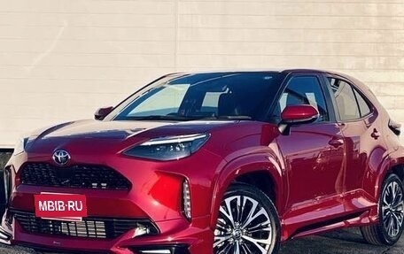 Toyota Yaris Cross, 2023 год, 1 573 000 рублей, 3 фотография