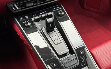 Porsche 911, 2020 год, 15 990 000 рублей, 23 фотография