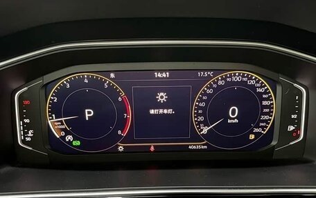 Volkswagen Tiguan II, 2023 год, 2 654 800 рублей, 8 фотография