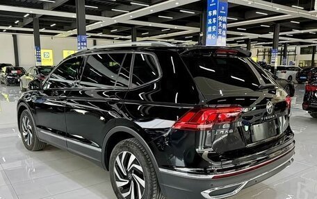 Volkswagen Tiguan II, 2023 год, 2 654 800 рублей, 4 фотография