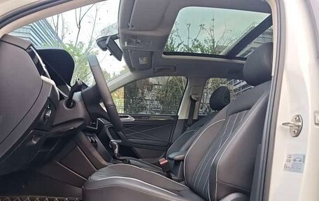 Volkswagen Tiguan II, 2023 год, 2 655 300 рублей, 7 фотография