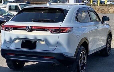 Honda Vezel, 2023 год, 1 980 000 рублей, 8 фотография