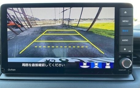 Honda Vezel, 2023 год, 1 980 000 рублей, 14 фотография