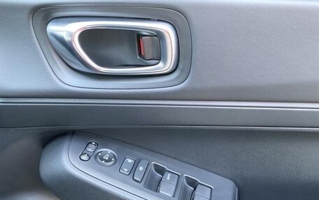 Honda Vezel, 2023 год, 1 980 000 рублей, 20 фотография