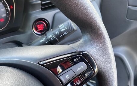 Honda Vezel, 2023 год, 1 980 000 рублей, 18 фотография