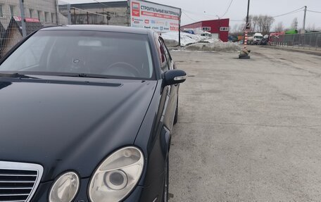 Mercedes-Benz E-Класс, 2002 год, 920 000 рублей, 3 фотография