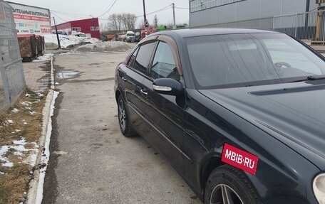 Mercedes-Benz E-Класс, 2002 год, 920 000 рублей, 4 фотография