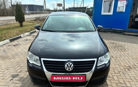Volkswagen Passat B6, 2008 год, 650 000 рублей, 2 фотография