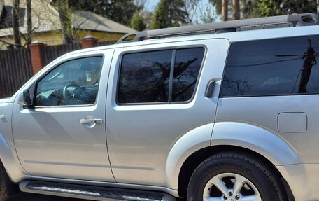 Nissan Pathfinder, 2007 год, 1 280 000 рублей, 11 фотография