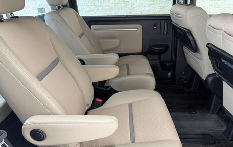 Honda Stepwgn IV, 2019 год, 1 900 000 рублей, 14 фотография