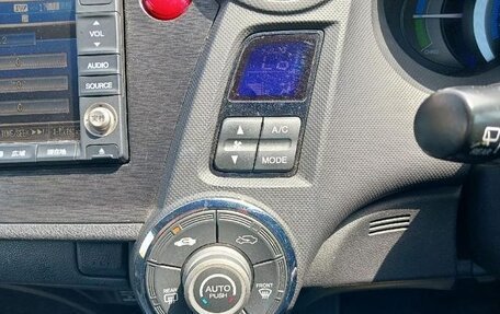 Honda Insight II рестайлинг, 2010 год, 720 000 рублей, 11 фотография