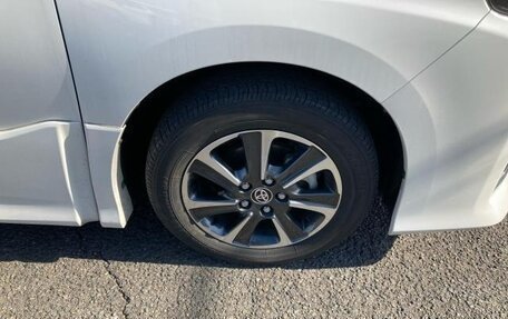 Toyota Voxy III, 2020 год, 1 750 000 рублей, 18 фотография