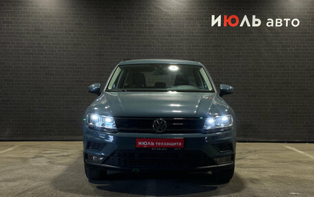 Volkswagen Tiguan II, 2019 год, 2 900 000 рублей, 2 фотография