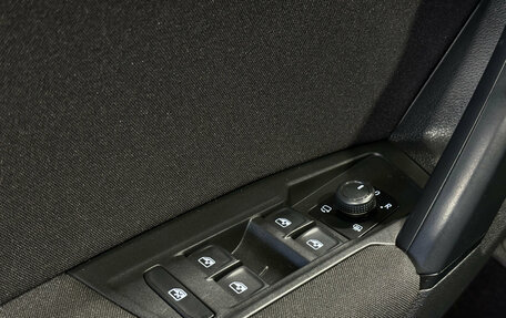 Volkswagen Tiguan II, 2019 год, 2 900 000 рублей, 16 фотография