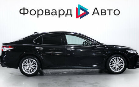 Toyota Camry, 2020 год, 2 949 000 рублей, 9 фотография