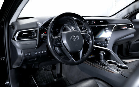 Toyota Camry, 2020 год, 2 949 000 рублей, 14 фотография