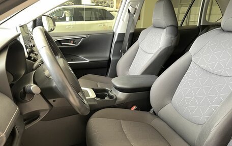 Toyota RAV4, 2020 год, 3 366 000 рублей, 8 фотография