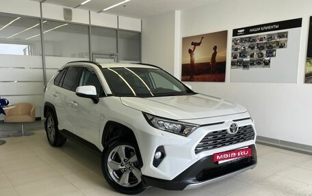 Toyota RAV4, 2020 год, 3 366 000 рублей, 3 фотография