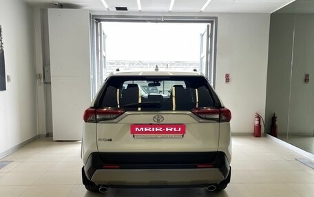 Toyota RAV4, 2020 год, 3 366 000 рублей, 5 фотография