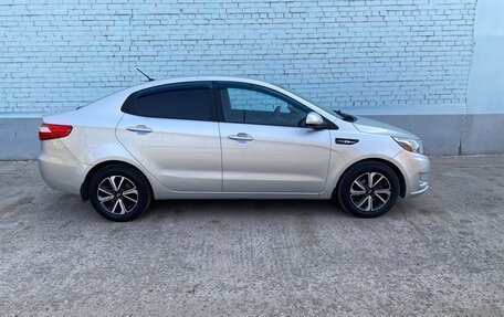 KIA Rio III рестайлинг, 2014 год, 800 000 рублей, 5 фотография