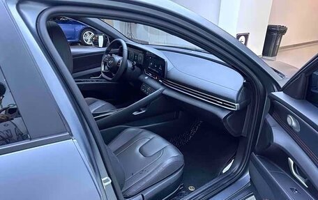 Hyundai Elantra, 2022 год, 1 220 000 рублей, 20 фотография