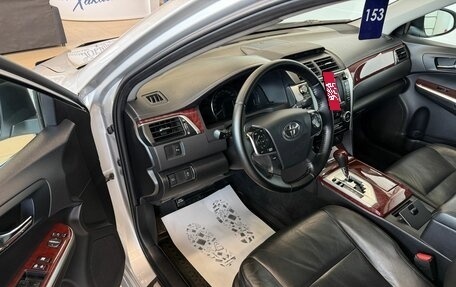 Toyota Camry, 2014 год, 2 229 000 рублей, 10 фотография