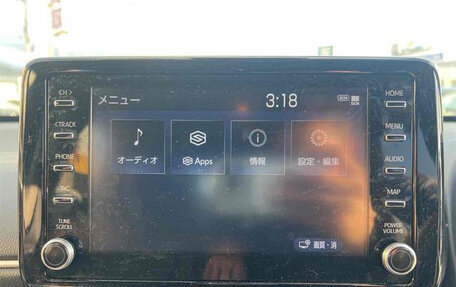 Toyota Yaris Cross, 2020 год, 1 700 000 рублей, 21 фотография