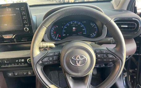 Toyota Yaris Cross, 2020 год, 1 700 000 рублей, 16 фотография