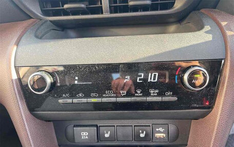 Toyota Yaris Cross, 2020 год, 1 700 000 рублей, 20 фотография