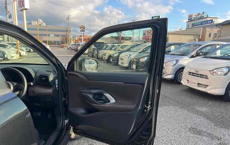 Toyota Yaris Cross, 2020 год, 1 700 000 рублей, 14 фотография