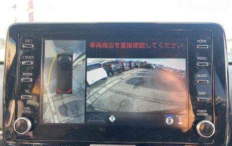 Toyota Yaris Cross, 2020 год, 1 700 000 рублей, 32 фотография