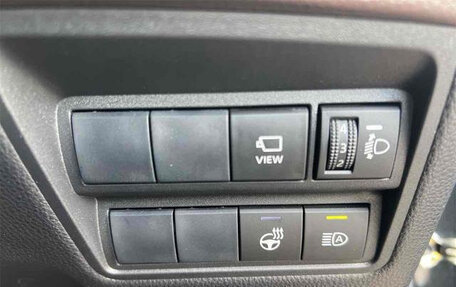 Toyota Yaris Cross, 2020 год, 1 700 000 рублей, 37 фотография