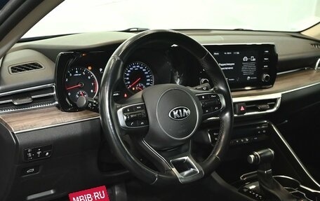 KIA K5, 2021 год, 2 250 000 рублей, 15 фотография