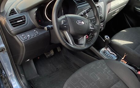 KIA Rio III рестайлинг, 2011 год, 830 000 рублей, 9 фотография