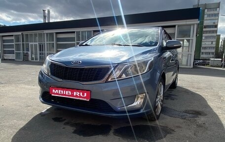 KIA Rio III рестайлинг, 2011 год, 830 000 рублей, 1 фотография