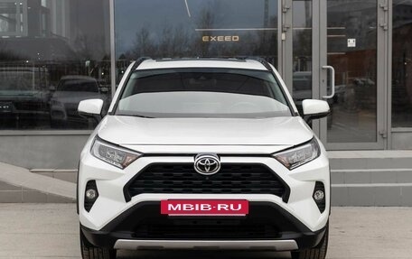 Toyota RAV4, 2020 год, 3 255 000 рублей, 2 фотография