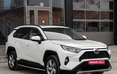 Toyota RAV4, 2020 год, 3 255 000 рублей, 3 фотография