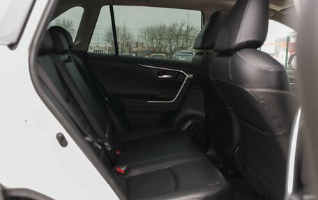 Toyota RAV4, 2020 год, 3 255 000 рублей, 22 фотография